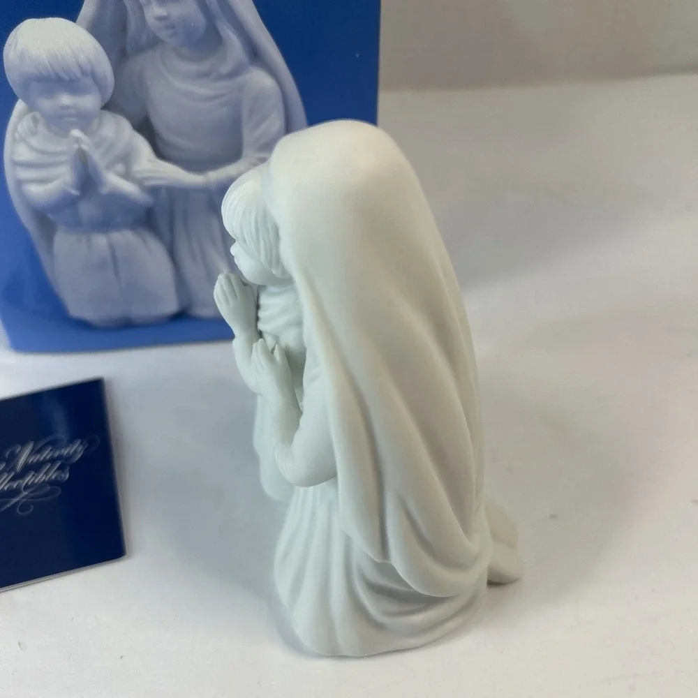 Avon Nativity Collectibles 